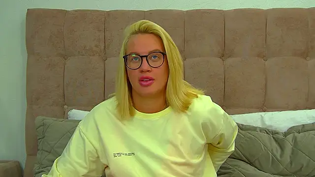 MariaNeumann online show from February 2026 06:40:02 PM