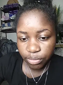 Snapshot of sweet_vine chatting on June 2026 03:01:01 AM sweet vine online show from June 2026 03:01:01 AM