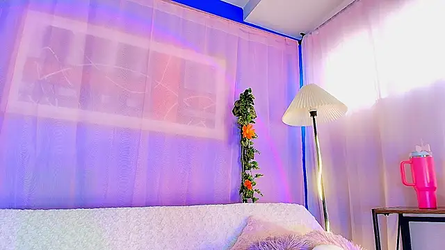 liccy hall online show from June 2026 12:13:01 PM