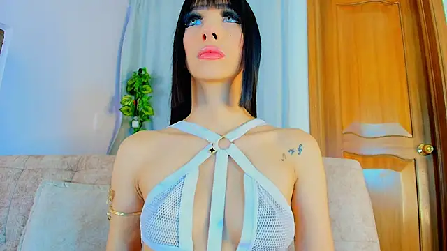 liccy hall online show from February 2026 11:41:01 AM