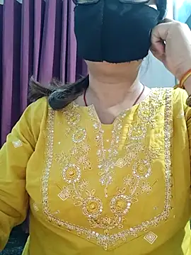 Snapshot of Aishwaryaa_69 chatting on June 2026 10:20:01 AM Aishwaryaa 69 online show from June 2026 10:20:01 AM