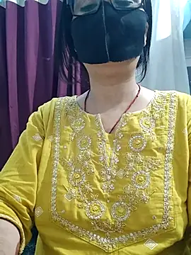 Snapshot of Aishwaryaa_69 chatting on June 2026 02:28:01 AM Aishwaryaa 69 online show from June 2026 02:28:01 AM