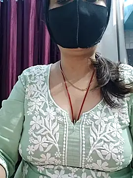 Aishwaryaa 69 online show from February 2026 10:46:02 AM