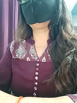 Aishwaryaa 69 online show from March 2026 11:33:02 AM