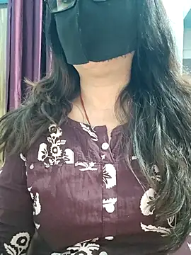 Aishwaryaa 69 online show from February 2026 09:40:01 AM