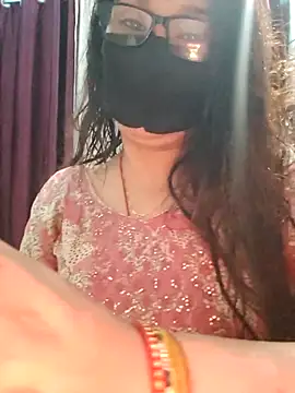 Aishwaryaa 69 online show from December 2025 06:58:02 AM