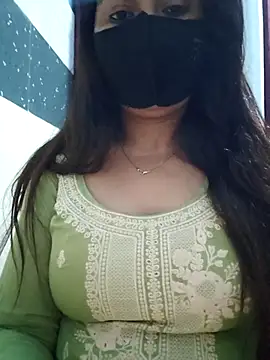 Aishwaryaa 69 online show from March 2025 10:07:02 AM