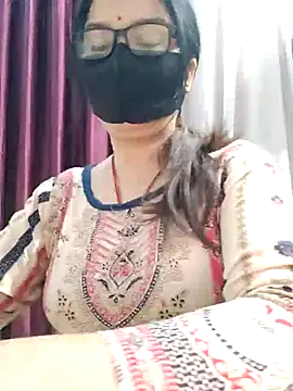 Aishwaryaa 69 online show from March 2026 10:53:02 AM