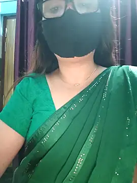Aishwaryaa 69 online show from October 2025 04:47:01 AM