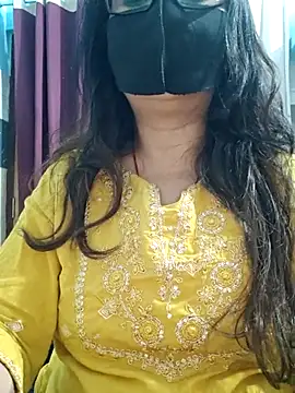 Snapshot of Aishwaryaa_69 chatting on June 2026 03:15:01 AM Aishwaryaa 69 online show from June 2026 03:15:01 AM