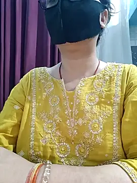 Aishwaryaa 69 online show from May 2026 02:42:01 AM