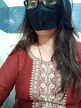 Aishwaryaa 69 online show from February 2026 07:51:02 AM