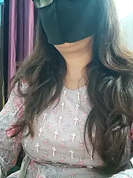 Aishwaryaa 69 online show from March 2026 11:13:01 AM