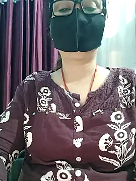 Aishwaryaa 69 online show from February 2026 08:03:02 AM