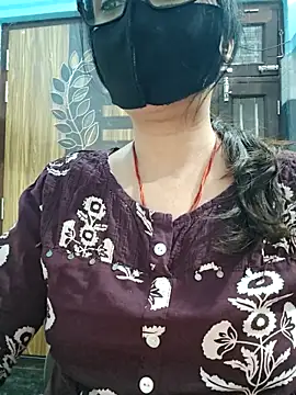 Aishwaryaa 69 online show from March 2026 10:37:01 AM