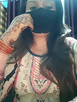 Aishwaryaa 69 online show from October 2025 02:18:01 PM