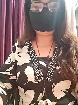 Aishwaryaa 69 online show from February 2026 04:42:02 PM