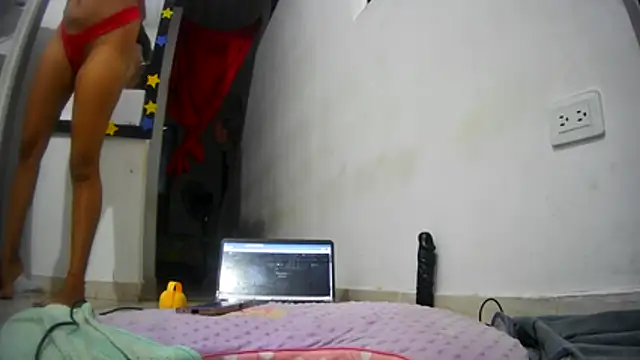 liam-65 online show from February 2026 01:44:01 PM