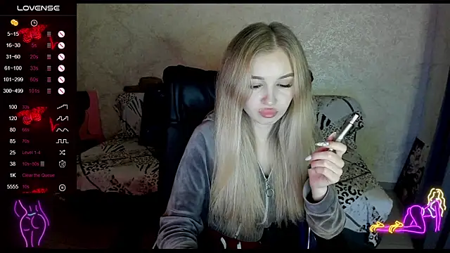 Snapshot of _NigoNika chatting on February 2026 10:18:02 PM NigoNika online show from February 2026 10:18:02 PM