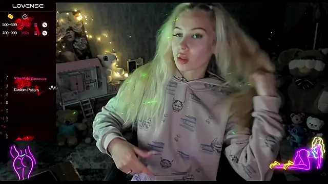  NigoNika online show from April 2026 07:42:01 PM