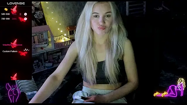  NigoNika online show from May 2026 07:39:02 PM