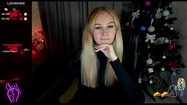  NigoNika online show from November 2025 01:33:02 PM