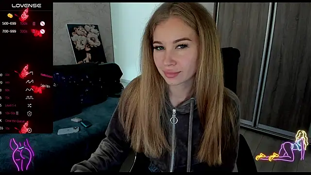 NigoNika online show from September 2025 11:04:02 AM