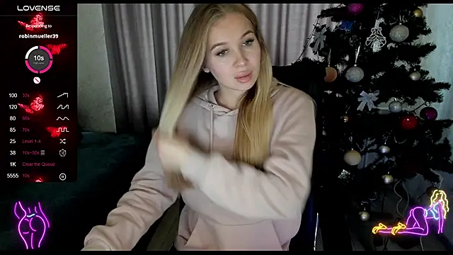  NigoNika online show from December 2025 12:11:01 PM