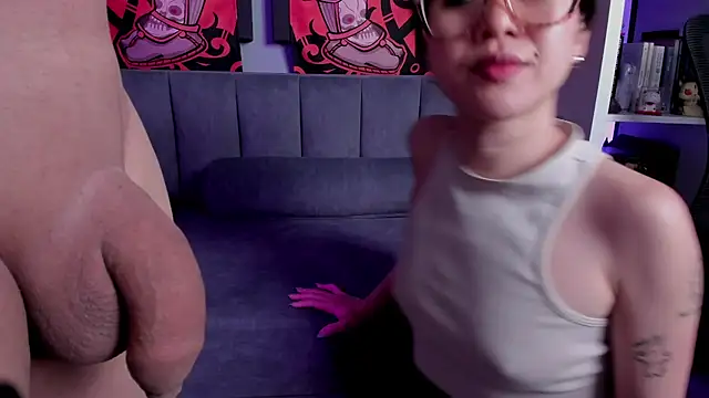 JadeyKhada online show from November 2025 12:00:01 AM