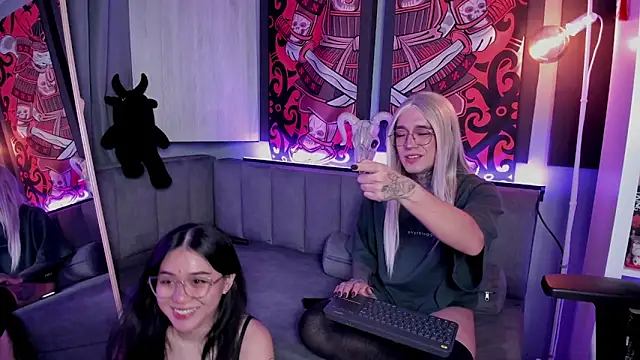 JadeyKhada online show from March 2026 11:29:01 PM