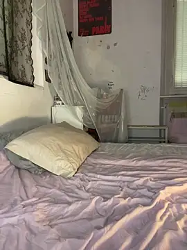 giuli zerozero online show from April 2026 04:08:02 PM