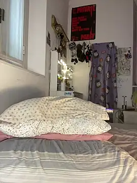 giuli zerozero online show from February 2026 01:30:01 PM