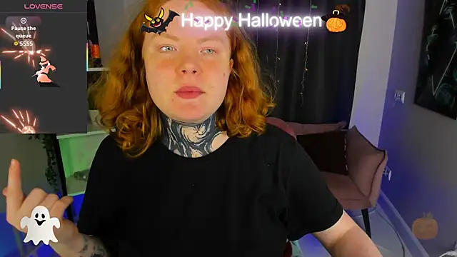 Snapshot of Cassie_xKiss chatting on November 2025 08:45:02 PM Cassie xKiss online show from November 2025 08:45:02 PM