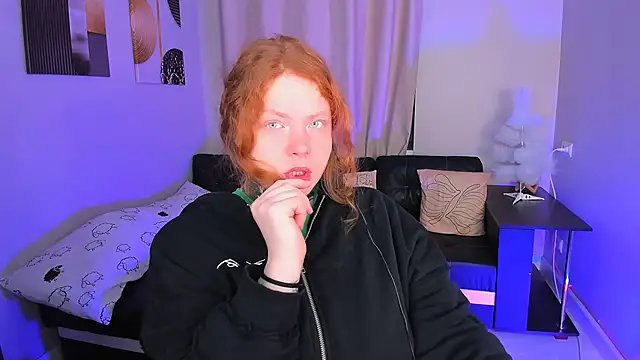 Snapshot of Cassie_xKiss chatting on December 2025 09:06:02 PM Cassie xKiss online show from December 2025 09:06:02 PM