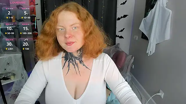 Snapshot of Cassie_xKiss chatting on October 2025 08:52:01 PM Cassie xKiss online show from October 2025 08:52:01 PM