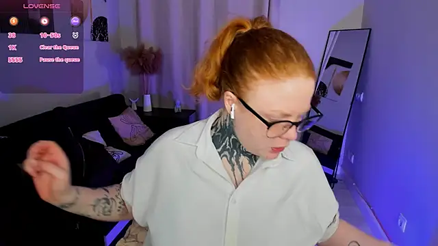 Cassie xKiss online show from March 2026 08:47:01 PM