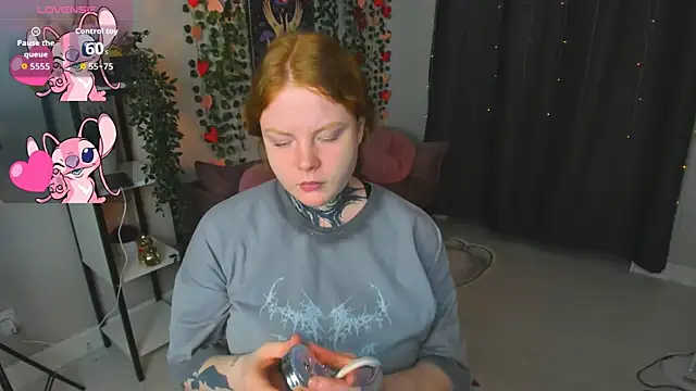 Snapshot of Cassie_xKiss chatting on February 2026 08:29:01 PM Cassie xKiss online show from February 2026 08:29:01 PM