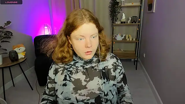 Snapshot of Cassie_xKiss chatting on November 2025 08:47:02 PM Cassie xKiss online show from November 2025 08:47:02 PM