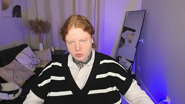 Cassie xKiss online show from April 2026 05:58:02 AM