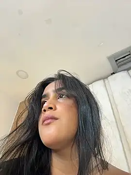 bonniekim  online show from November 2025 09:51:01 PM