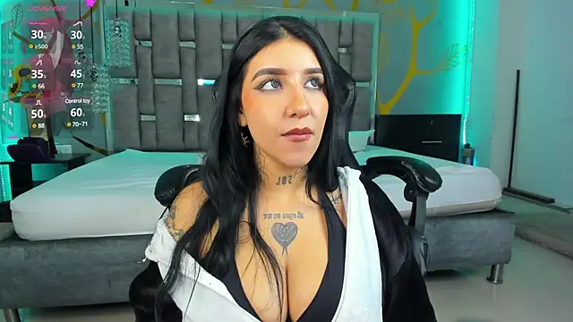 Snapshot of Leiaa_ chatting on December 2024 06:29:01 AM Leiaa online show from December 2024 06:29:01 AM