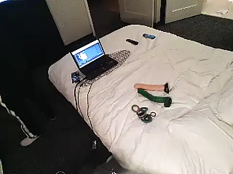 Snapshot of Jacknjimmyjohn chatting on December 2024 12:55:01 PM Jacknjimmyjohn online show from December 2024 12:55:01 PM