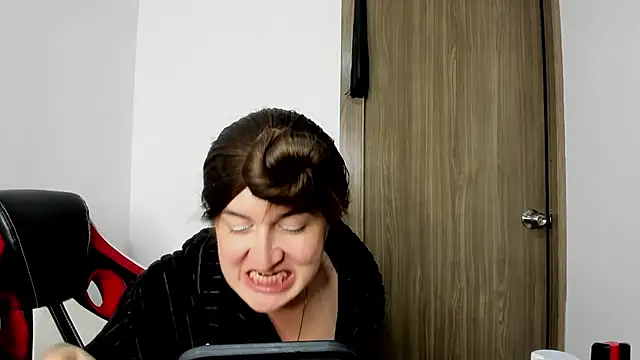 Sweet-Suck69 online show from February 2025 08:17:01 AM