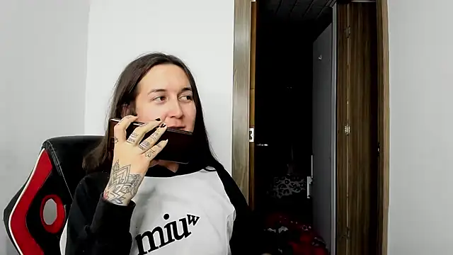 Sweet-Suck69 online show from February 2025 09:13:02 AM