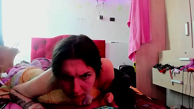 Sweet-Suck69 online show from March 2025 04:07:02 PM