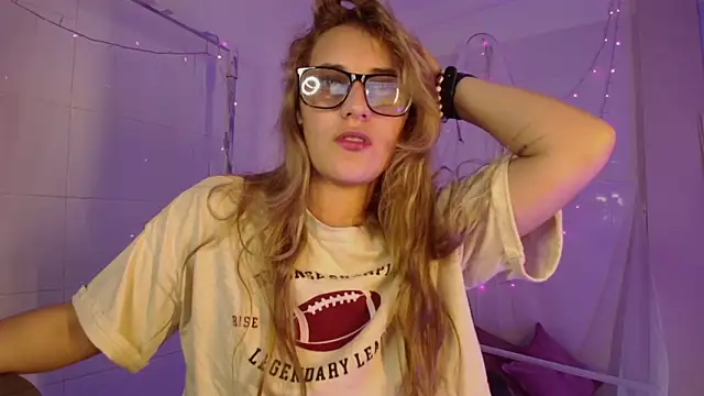 Giia paiige18 online show from February 2026 10:37:02 PM