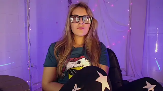 Giia paiige18 online show from December 2025 01:17:01 AM