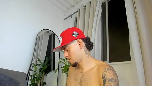 Snapshot of Christopher_Well chatting on June 2026 12:19:01 AM Christopher Well online show from June 2026 12:19:01 AM
