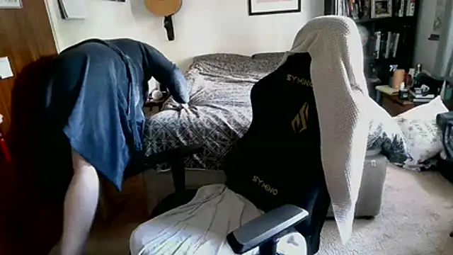 Hairy Guy30 online show from May 2026 03:42:01 PM