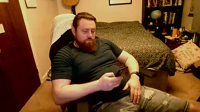 Hairy Guy30 online show from May 2026 10:50:01 PM